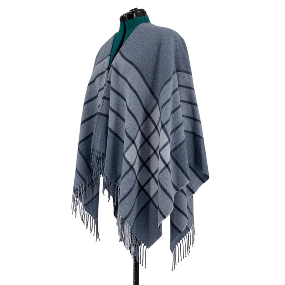 Lancioni 1973 NWT Blue Plaid Wool Blend Fringed Shawl, One Size - Picture 4 of 15